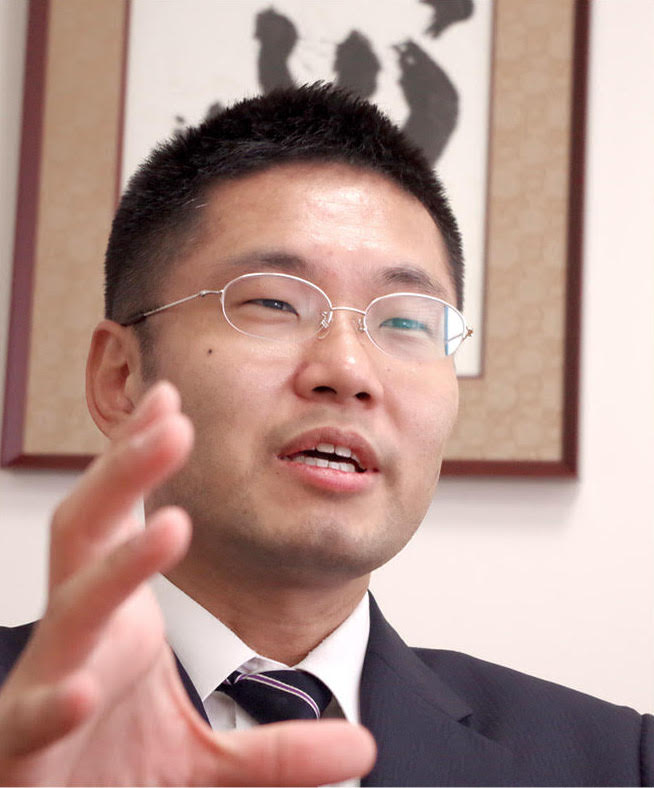 代表弁護士 西尾 有司